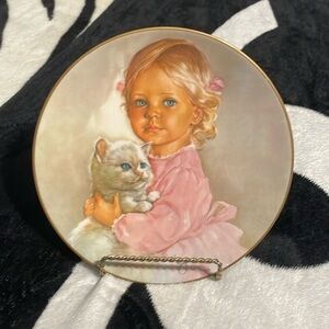 Kern Collectibles Kathie plate 1983, By Leo Jansen